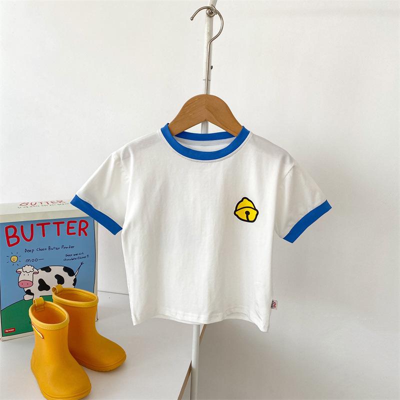 

Футболка детская с контрастным воротником и радужными буквами: Летний выпуск 2023 г. 110 cm