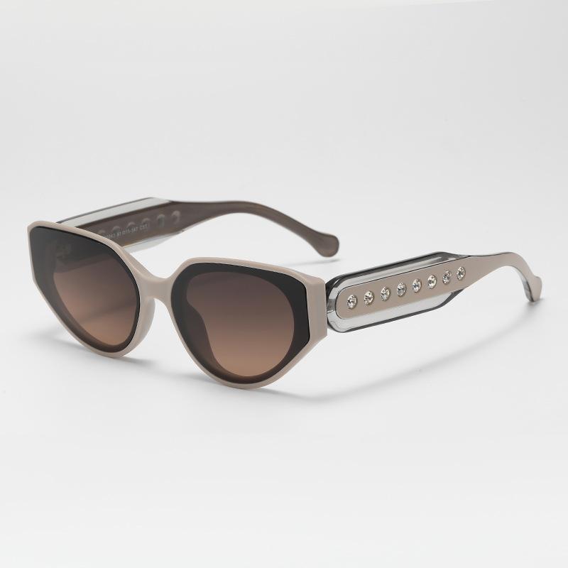 Small Designer Cat Eye Women Sunglasses Brand Side Crystal Frame Luxury Glamour Ladies Sun Glasses Uv400