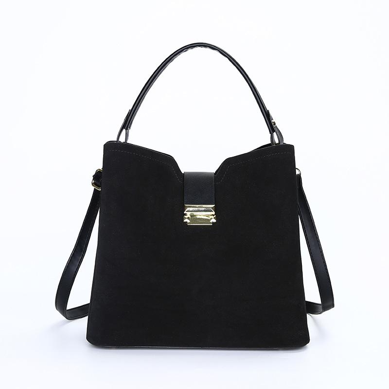 Новый фаворит моды, расцвет очарования! Новые вместительные женские сумки из замши удовлетворят ваши разнообразные потребности. чёрный