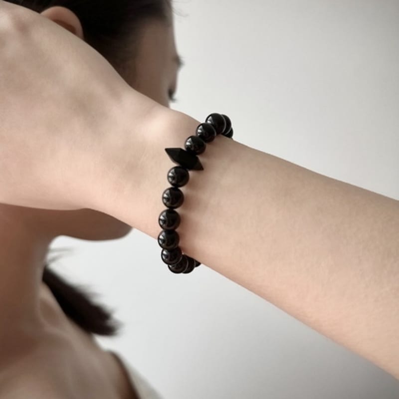 SUZURAN cavier onyx bracelet