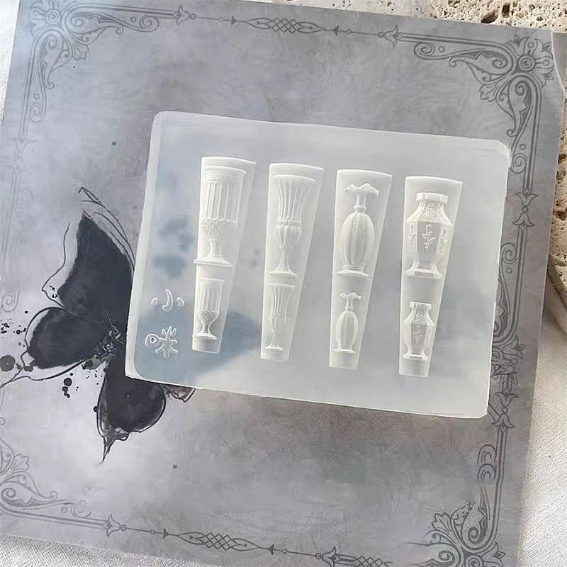 

Diy Silicone Nail Mold 3D Nine-Tailed Fox Three-Dimensional Nail Art Decorations Creative Nail Mold Clear Nail Tools as the picture