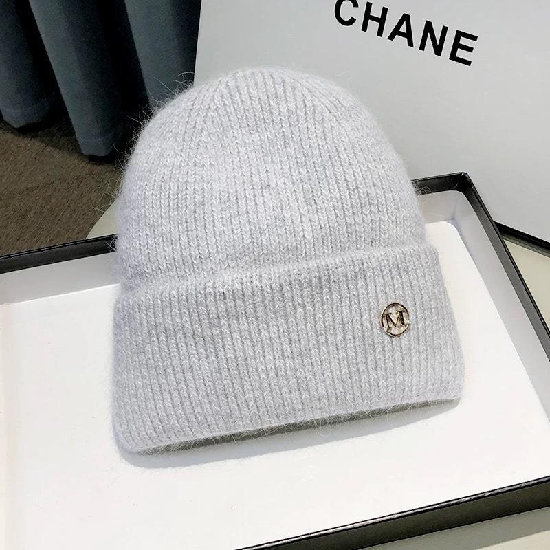 

Вязаная шапка женская бархатная утолщенная новая осень и зима универсальная шерстяная шапка большой обхват головы шапка-пуловер теплая защита ушей холодная шапка