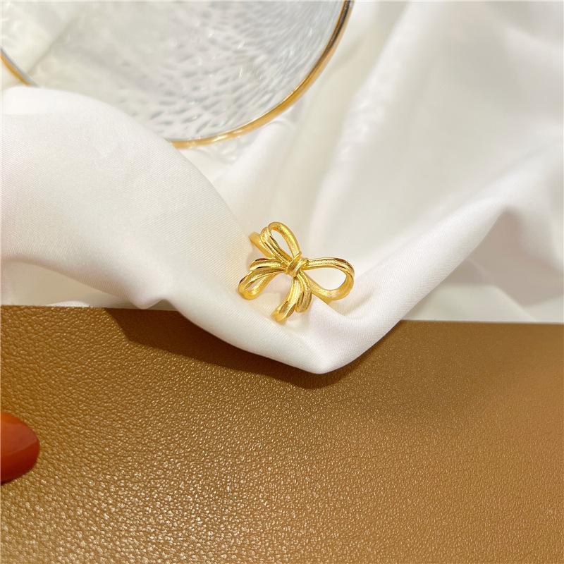 All in one color, exaggerated personality, fashionable female ring, female