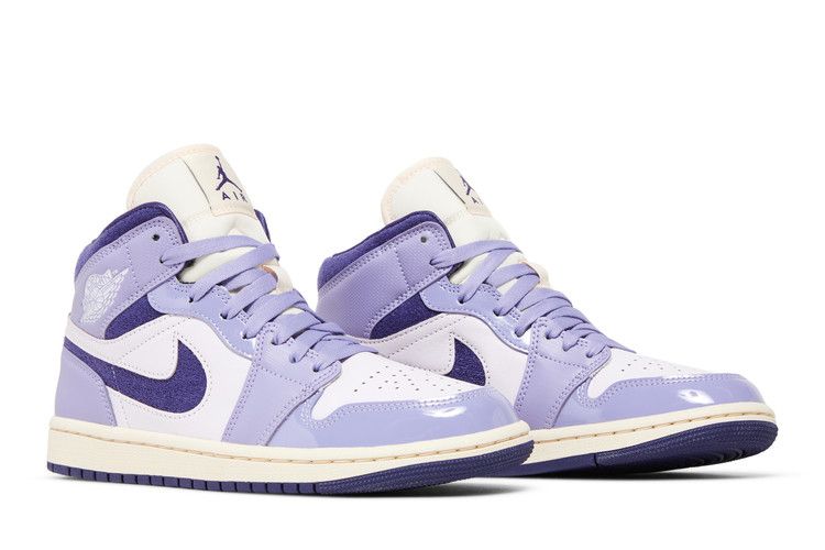 Women's Sneakers Nike Jordan 1 Mid SE Chenille Sky J Light Purple (Women's)