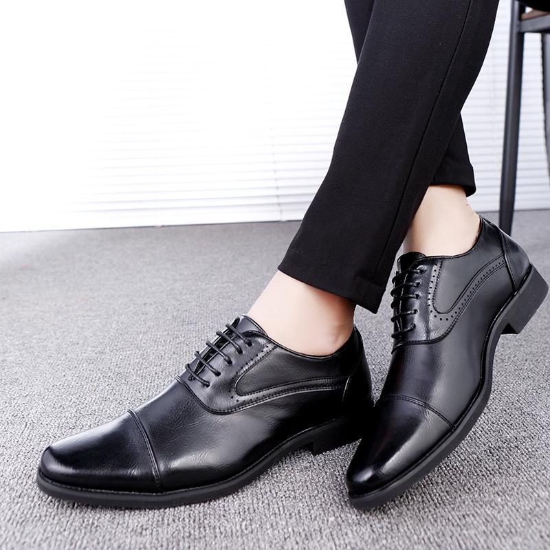 Große Business-Kleiderschuhe aus Leder Herrenschuhe im britischen Stil zum Schnüren kleine Lederschuhe spitz modisch lässige Herrenschuhe