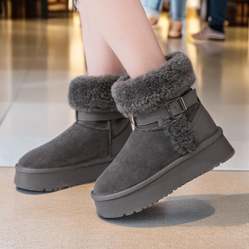 Long Snow Boots 2025 Winter New Flip Big Northeast Thick-soled Cotton Shoes Women's Non-slip Super Fire Warm Short Boots