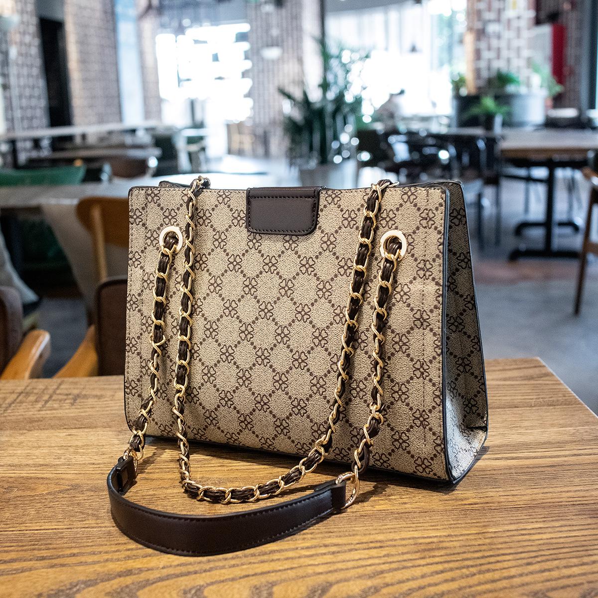 

Новая модная женская сумка на цепочке с буквенным принтом, высокое качество, большая вместимость, диагональная сумка, повседневная сумка-тоут All Match