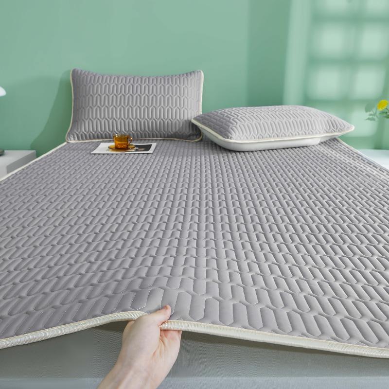 

3 шт./компл. Латексный охлаждающий наматрасник - Мягкий, приятный на ощупь, складной, всесезонный, дышащий, стеганый дизайн(1 простыня и 2 наволочки) 150*200CM светло-серый