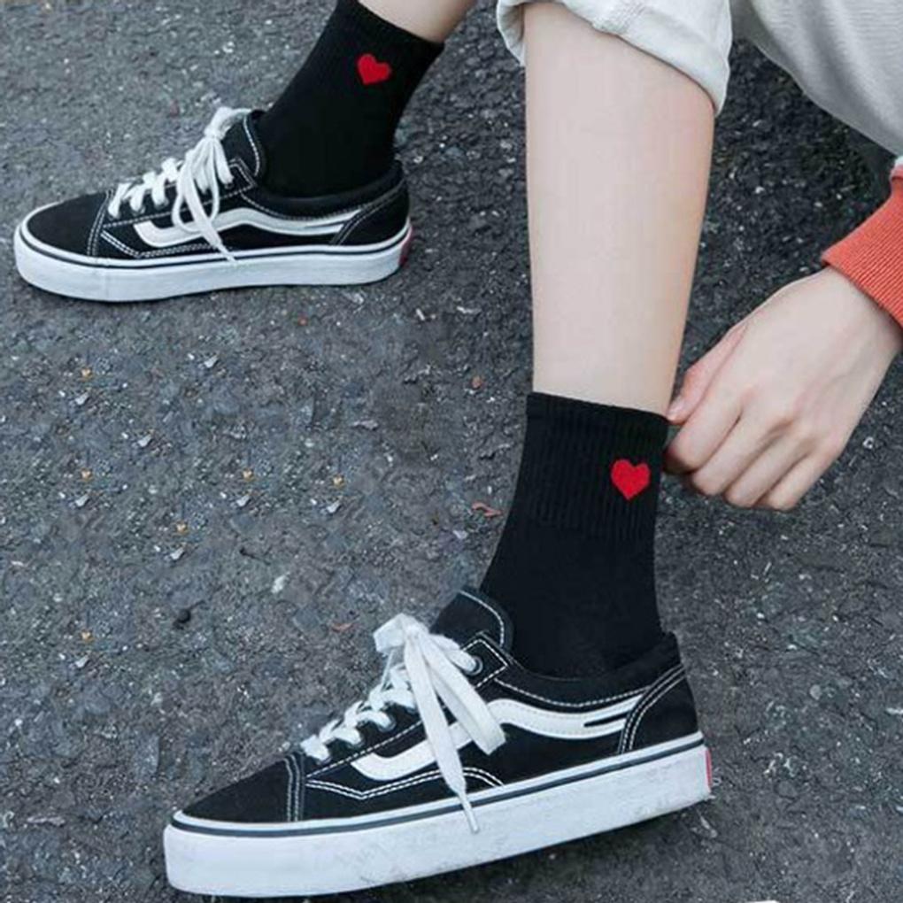 20 Pairs of Heart Women's Mid-Calf Socks (Black) Fashion Socks