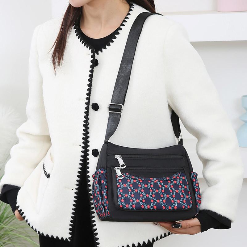 Mote Ny Middelaldrende Mamma-veske Stor kapasitet Trykt Flerlags Skulderveske Lett Casual Joker Dame Crossbody-veske