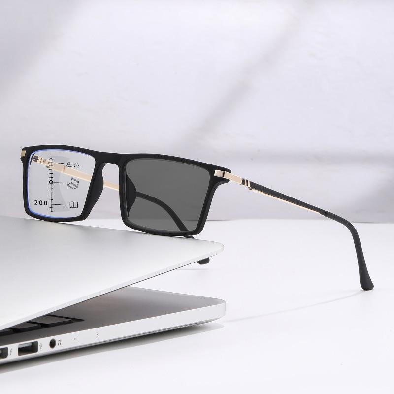 Square Multifocal Photochromic Presbyopia Eyewear for Men Women Progressive High-definition Reading Anti Blue Light Eyewear