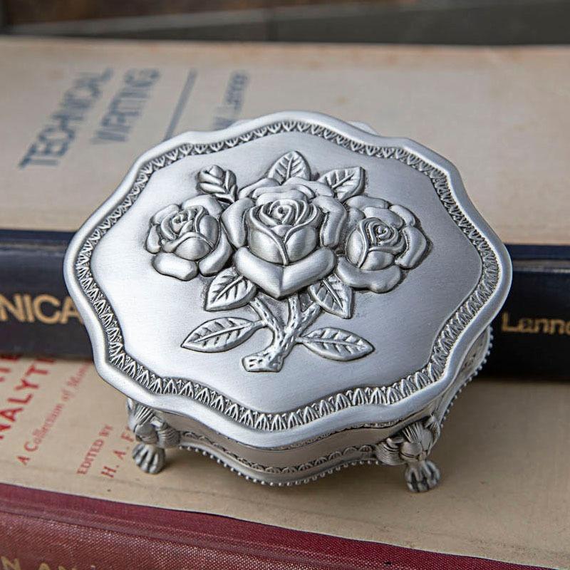 

Vintage Alloy Jewelry Box Jewelry Trinket Box Rings Necklace Gift Boxes Jewelry Storage Container Case Engraved Jewelry Box