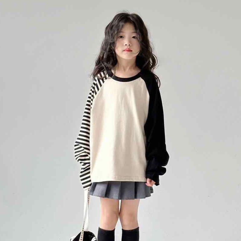 2025 Girls' Autumn Korean-Style Striped Sweatshirt & Skirt Set