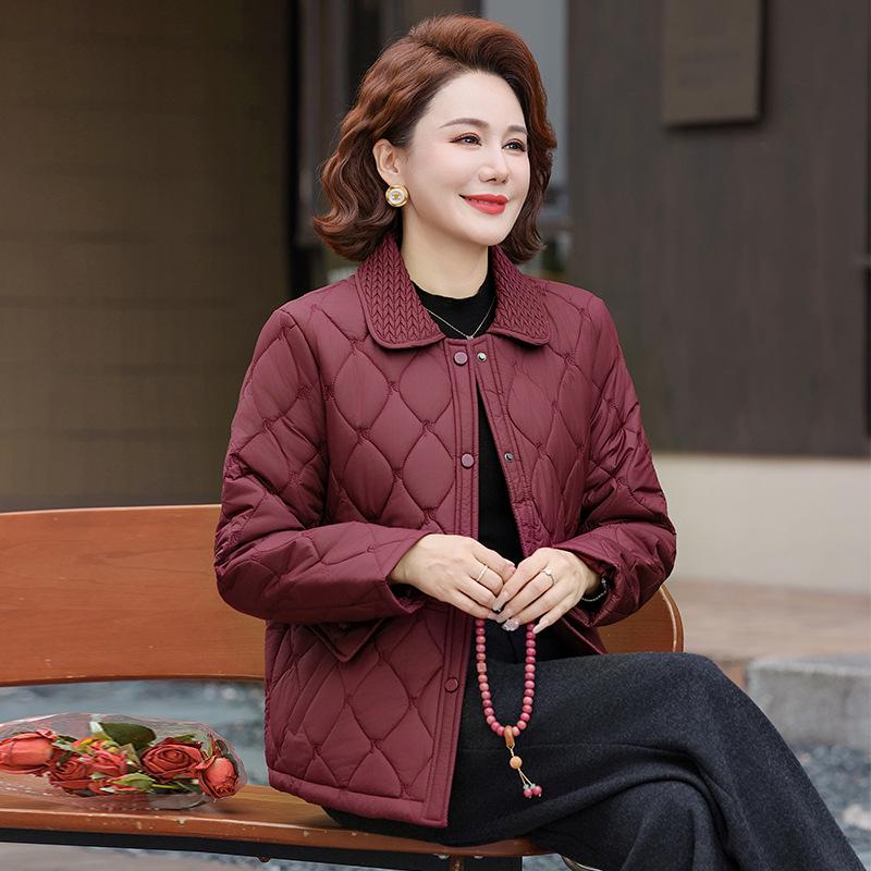 2026 New Lightweight Autumn/Winter Quilted Jacket for Petite Middle-Aged and Elderly Women, Warm Cotton Coat for Ages 40-50.