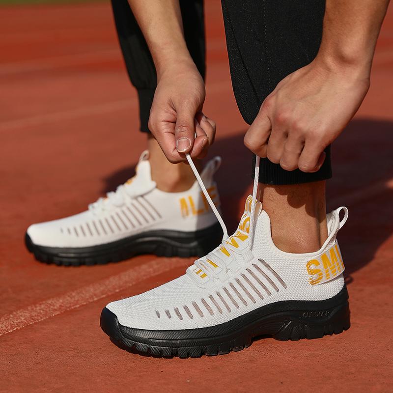 Promotional Summer Men's Shoes Lightweight Durable Mesh Upper Design Breathable Non Slip Sole Outdoor Track Field Running Shoes
