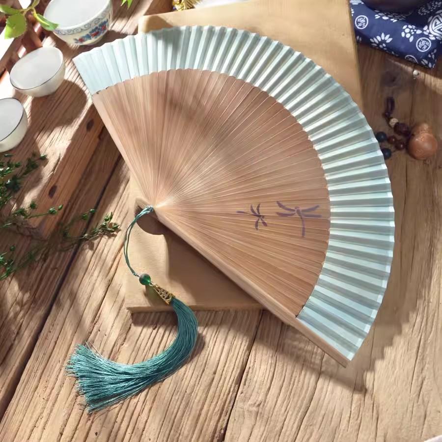 Retro Chinese Folding Fan for Women, Ancient Style, Pure Pigment Color, Women's Spray Painted Dragonfly, 7 ", New, Summer