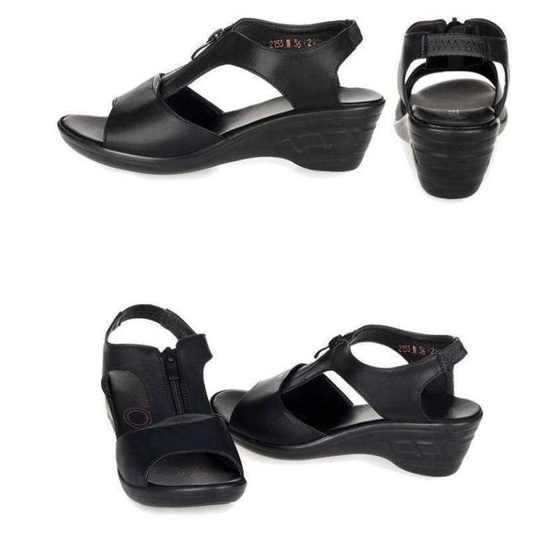 Comfortable Soft Soled Mother's Shoes Large Slope Heel Women's Shoes Casual Sandals