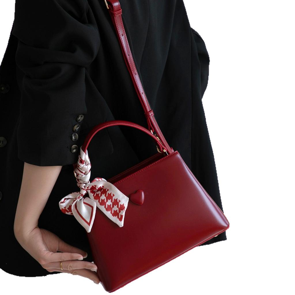 Red Bag, New Summer High-end Handbag, This Year's Popular Commuting Single Shoulder Crossbody Bucket Bag