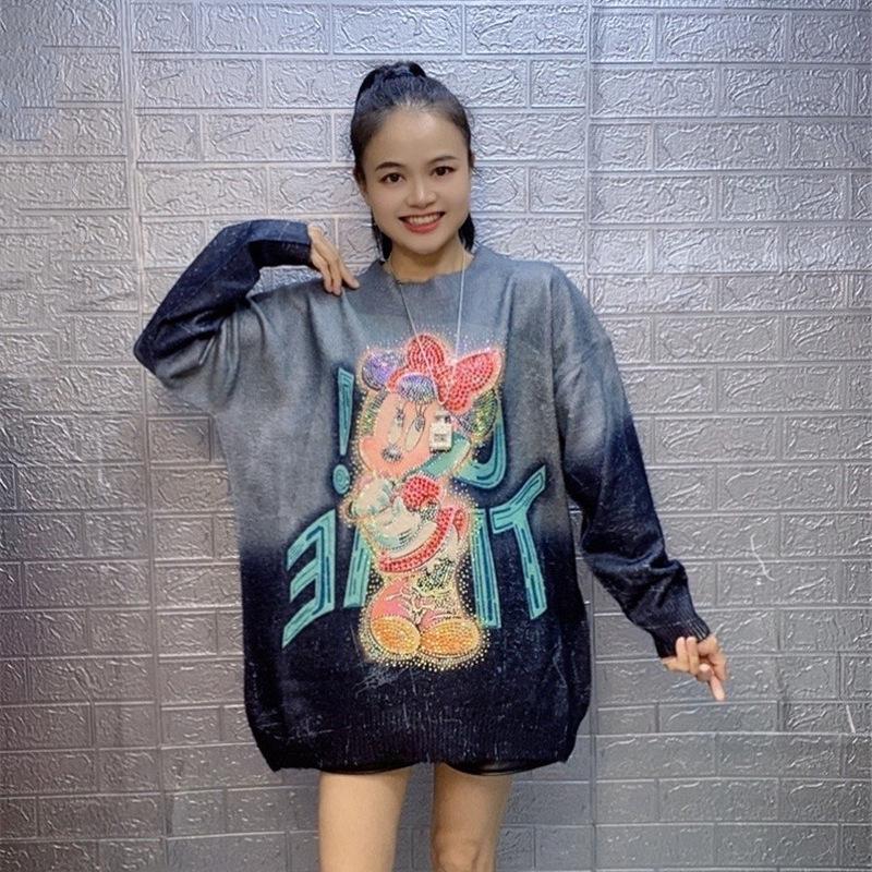 Chic Korean Style Rhinestone Print Round Neck Sweater for Women (2026 Winter Collection)