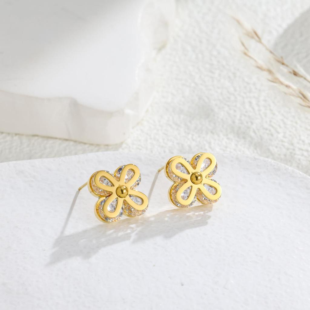 Summer Clear Zircon Flower Earrings Three-color Titanium Steel Earrings Do Not Fade Elegant Japanese and Korean Earrings Women