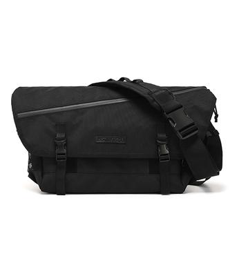 Art Mushr Diagonal Line Messenger Bag (Black)