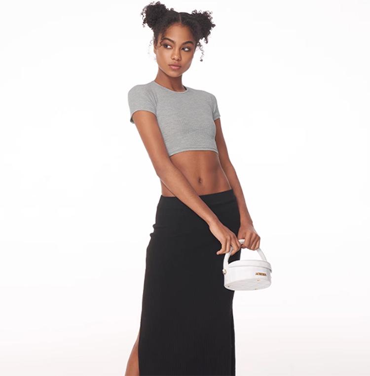 European American Crop Tops: Short Sleeve, Navel-Baring, for Yoga & Running with Pocket & Chest Pads