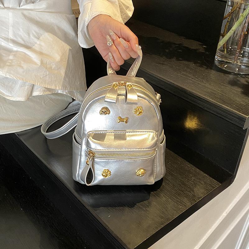 Casual Backpack Women's Fashion Niche Design Korean Version 2025 New Fashion Student Schoolbag Lightweight Travel Backpack