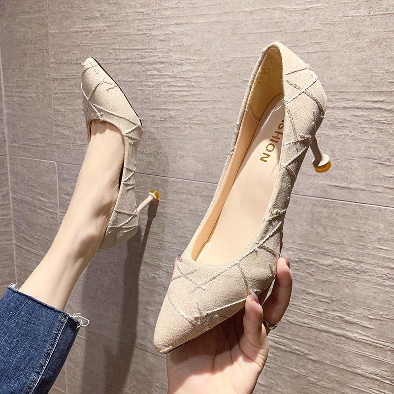 Niche design temperament pointed single shoes 2025 new autumn Internet celebrity explosion French celebrity stiletto high heels