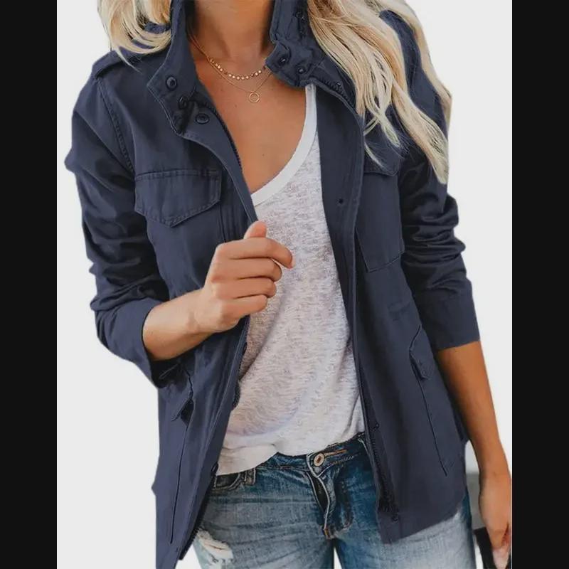 

Жіноча вільна куртка з кількома кишенями на блискавці – корейська приталена, суцільний колір, модний тренд весна/осінь W156 S темно-синього кольору