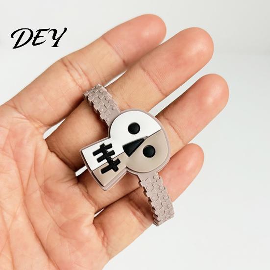 Cute Cartoon Pumpkin Bracelets 8 Pcs Halloween Bracelets, Adjustable Soft PVC Wrist Straps for Kids Adults, Comfortable Party Gifts Witch Trick