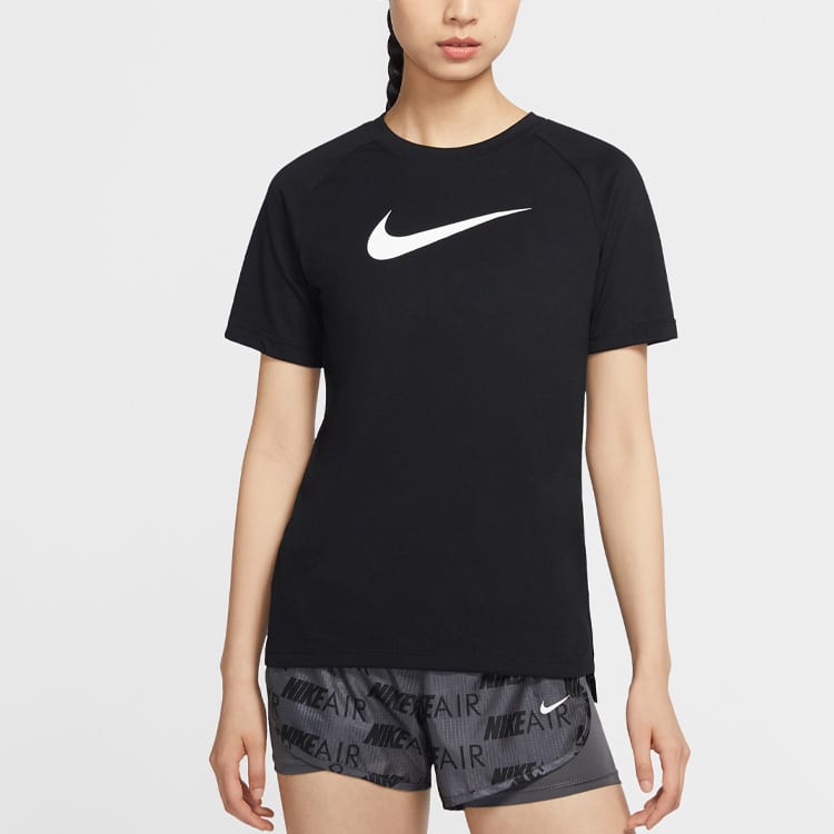 Nike T Shirts Women's Black Crew Neck Moderate Straight Fit CZ8521-010