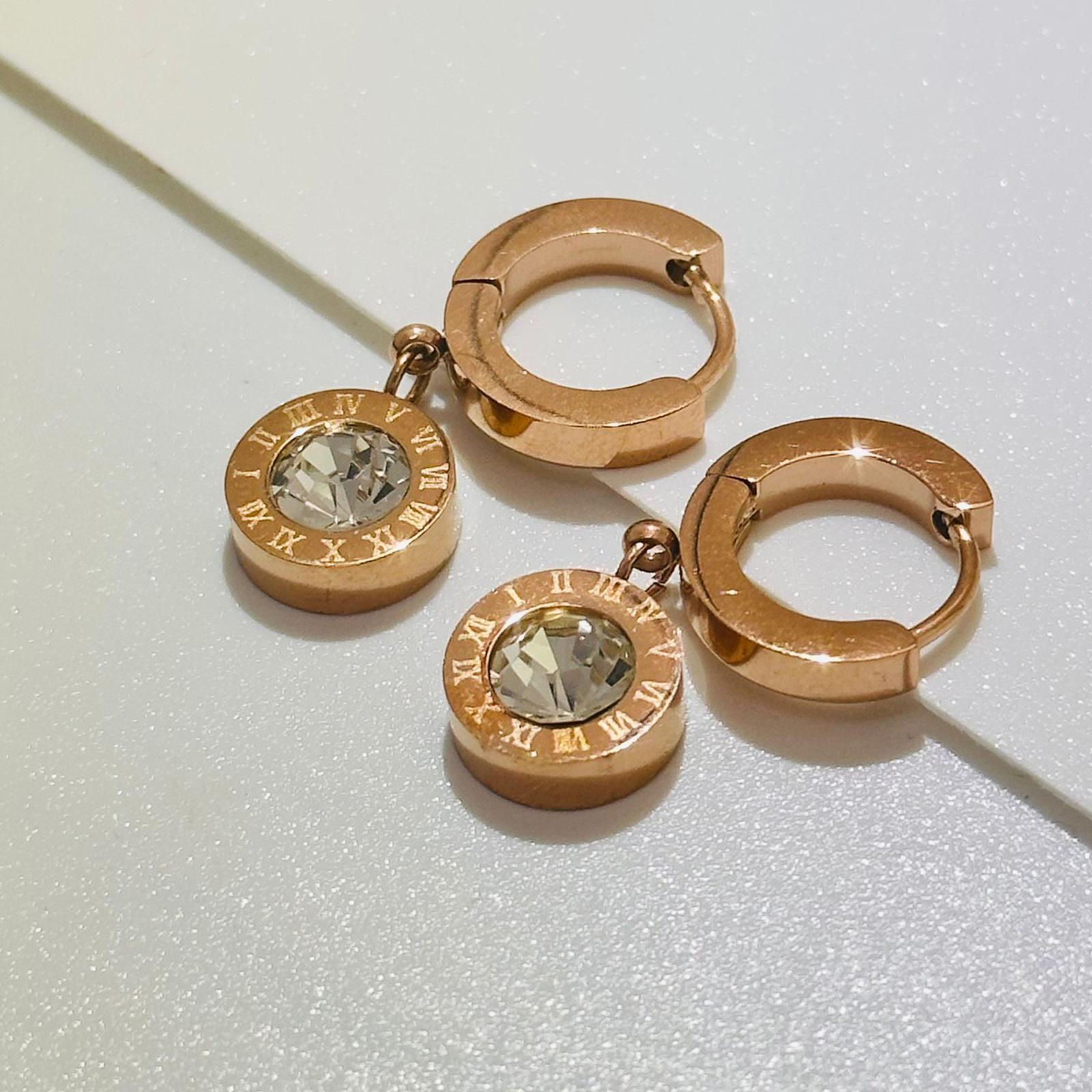 Серьги, инкрустированные бриллиантами One Size