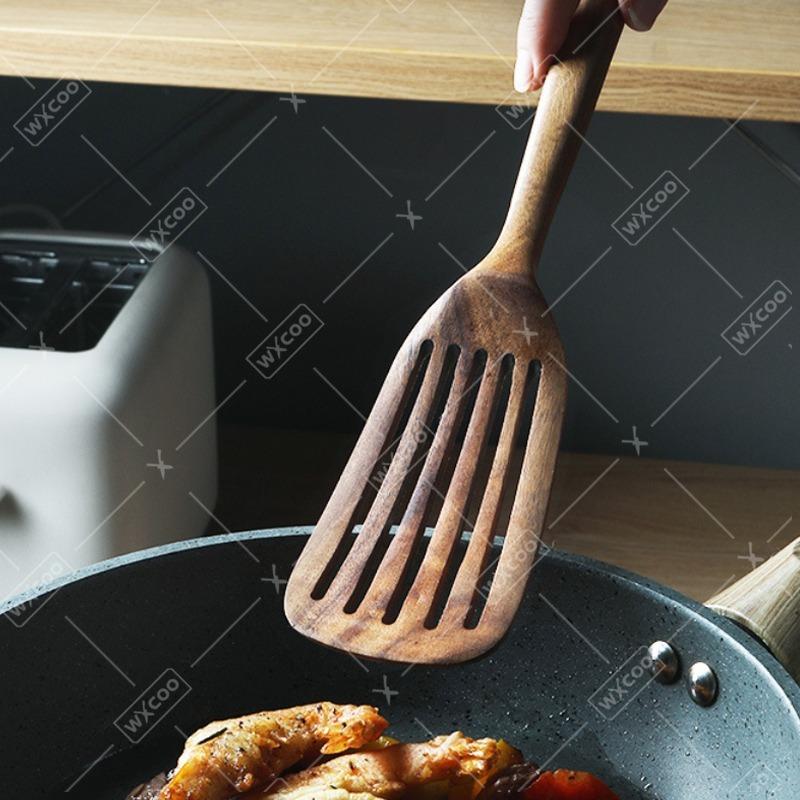 2PCS Wooden Spatula for Cooking Slotted Turner Spatula Long Handle Kitchen Utensils Set Wood Frying Spatula Cooking Baking Tools