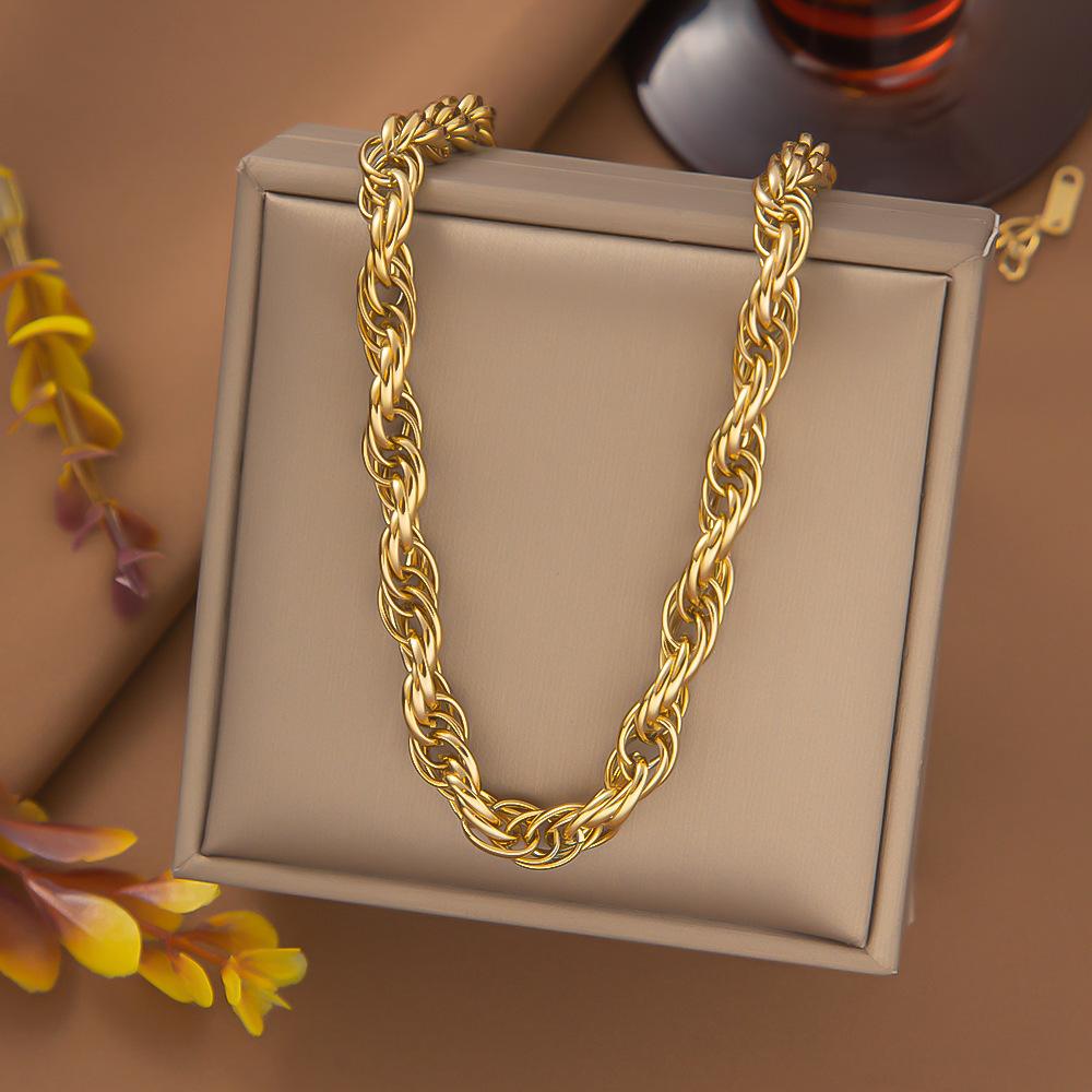 French Titanium Steel Heart Choker Necklace And Bracelet Set Sweet Peach Heart Tassel Design Women Jewelry