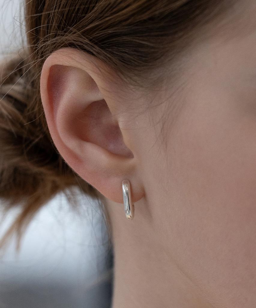 Tatiana Arc Link Hoop Earrings Ec3170