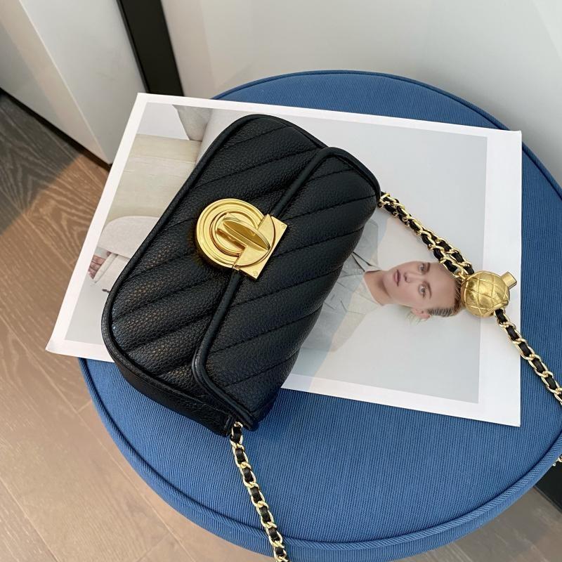 

fashionable transfer bead chain bag new temperament lock single shoulder crossbody mini small square bag чёрный