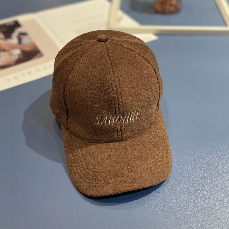 

BrandNew Big Headed Baseball Cap for Women FallSeason and ColdSeason Woolen Hat Letter Embroidery DailyWear Versatile Warm Dome Baseball Men Adjustable