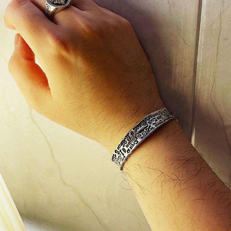 Retro Carved Graffiti Bracelet For Men Women Zinc Alloy Punk Gothic Adjustable Bracelet Designer Zircon Unisex Accessories Gift