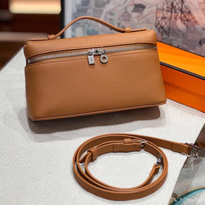 2024 Women's Trendy Versatile Cowhide Shoulder & Crossbody Lunch Bag for Business & Commuting