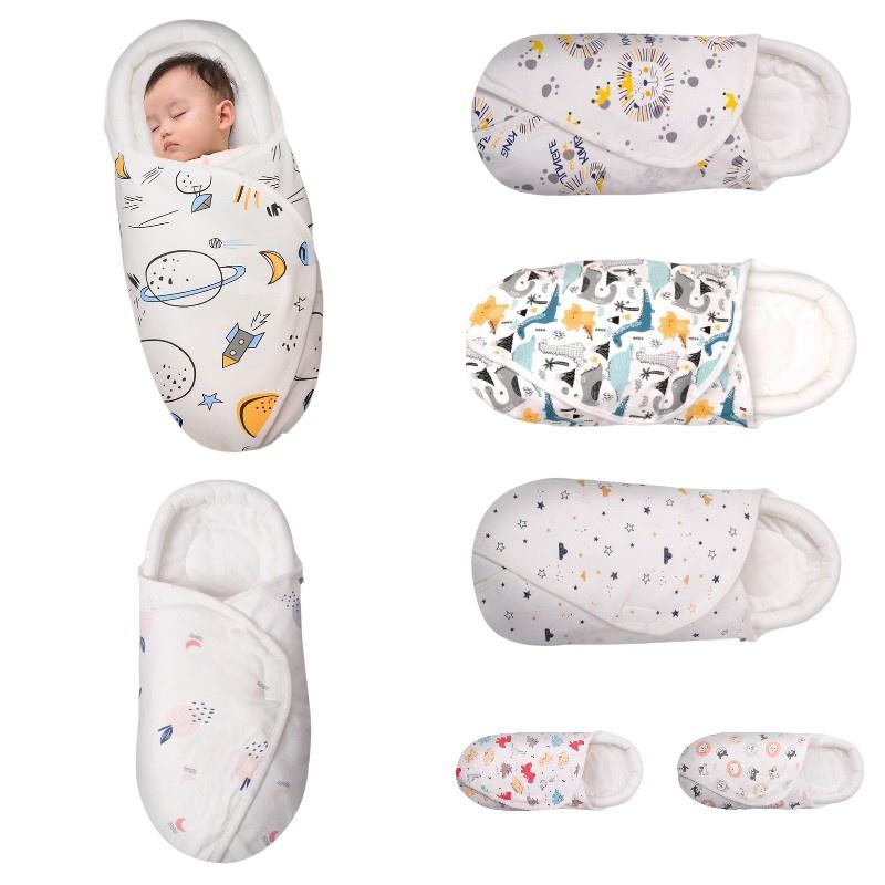 Babyschlafsack aus reiner Baumwolle mit Kopf- und Nackenschutz für Neugeborene, Dinosaurier-Print
