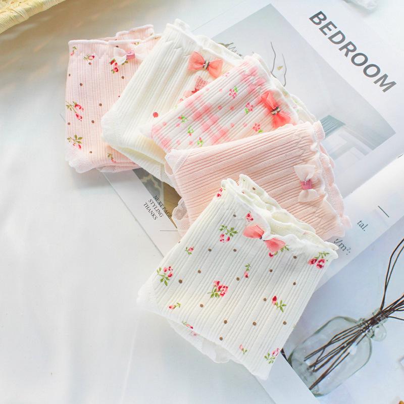 Japanese Floral Lace-Trimmed Mid-Rise Cotton Briefs for Girls and Women