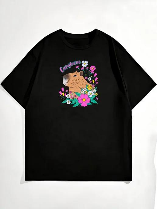 Oversized T-shirt with a capybara print S