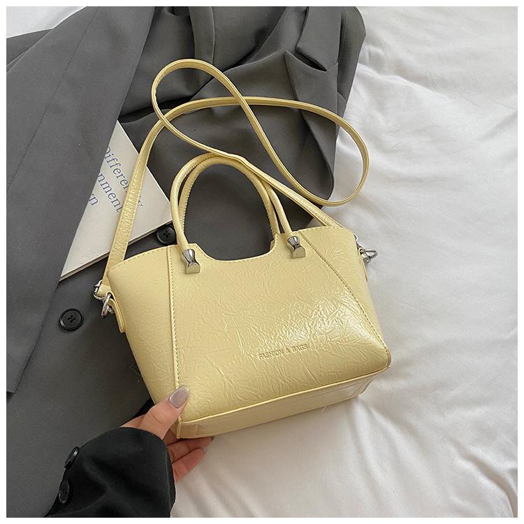 Today's Popular Portable Bucket Bag Women's New Fashion High-end Shoulder Bag Commuter Messenger Bag