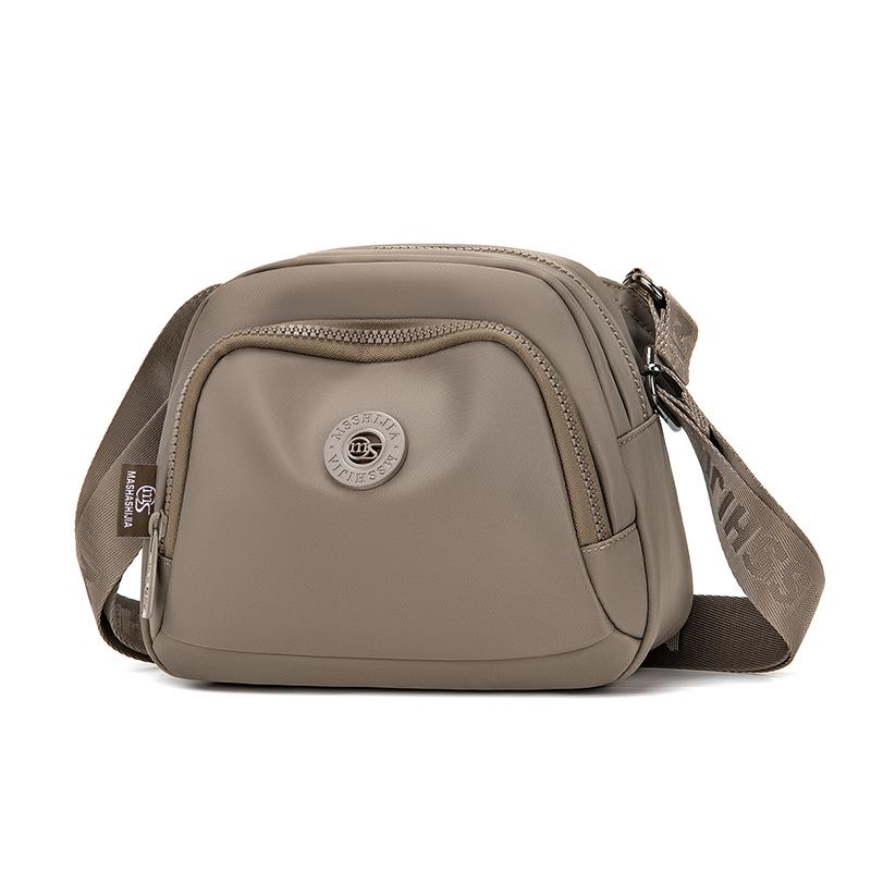 Stylish Crossbody Bag for Women with Adjustable Strap and Multiple Compartments for Daily Use and Travel