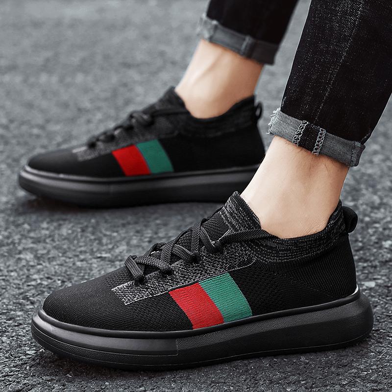 Men's White Sports Shoes Women's Striped Designer Breathable Casual Shoes Suitable for Fashionable Street Wear in Multiple Sizes