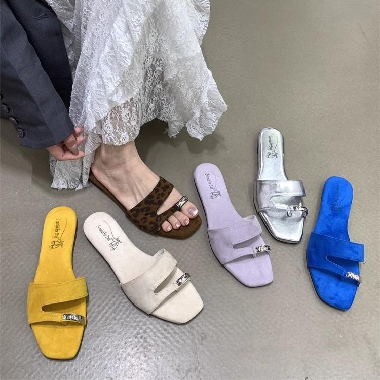 French beautiful set of toe small cool slippers women's summer wear fashion flat bottom 2025 season with skirt fairy half a word drag