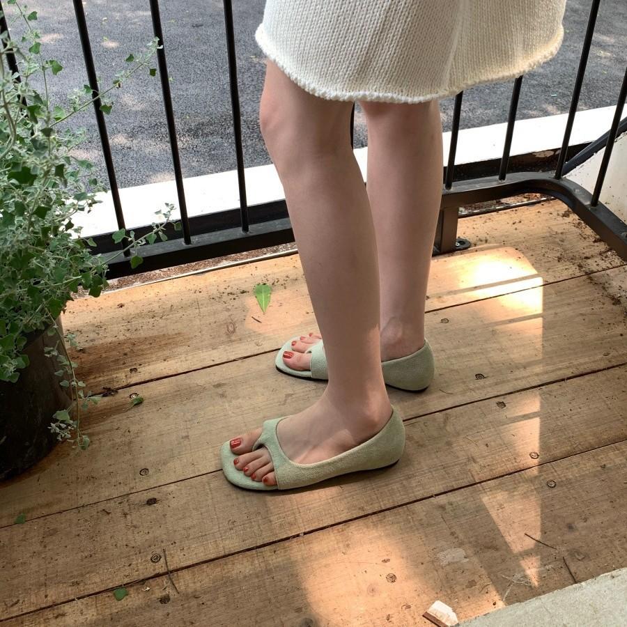 Niche fashion toe sandals women's slippers 2025 new open-toed flat bottom height increase casual shoes trend