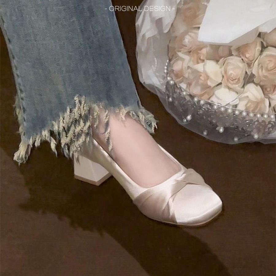 Thick-heeled high-heeled shoes are not tired of commuting, square-headed satin single shoes for women's 2025 spring and autumn new fat wide-footed sma