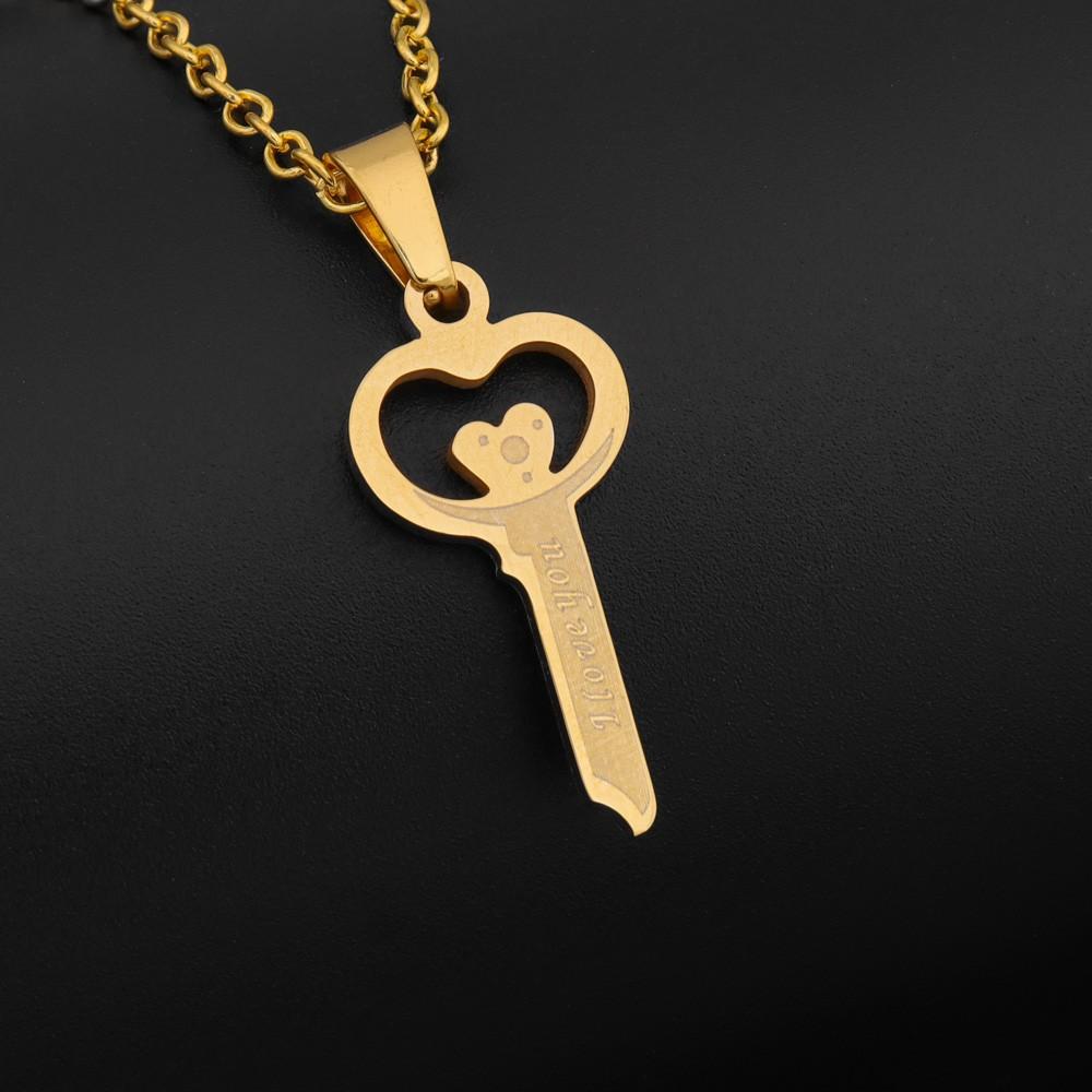 New Titanium Steel Necklace Couple Love Pendant I Love You Love Detachable Love Heart