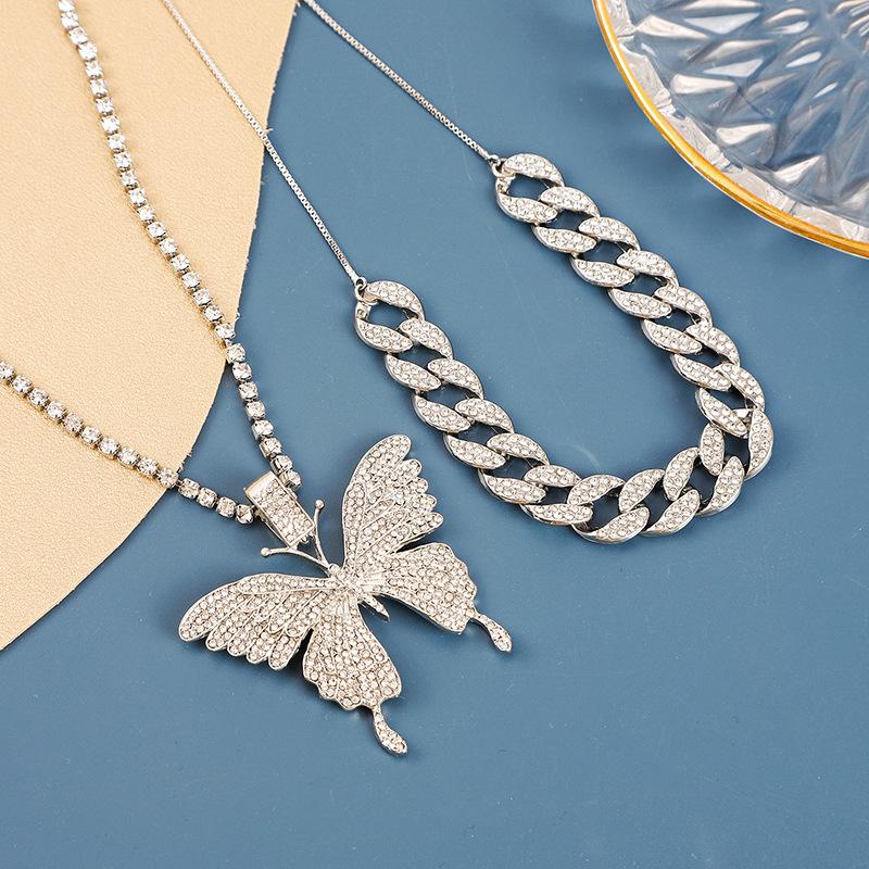 Elegant Accessory Temperament, Full of Rhinestones, Cuban Buckle Accessories for Women, Sweet and Cool, Layered Butterfly Pendant Necklace